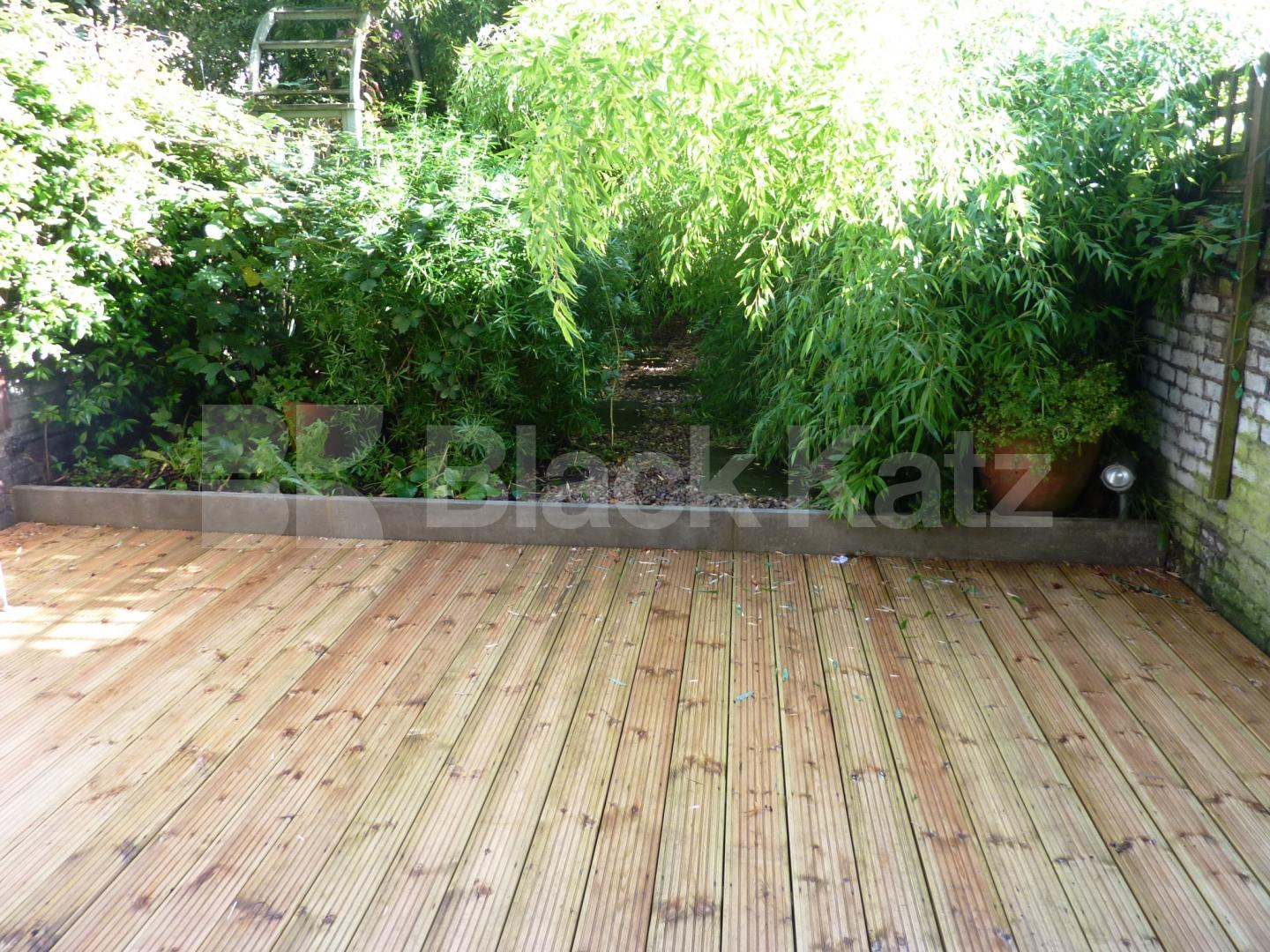 			LET & MANAGED!, 2 Bedroom, 1 bath, 1 reception Flat			 Camden Street, CAMDEN